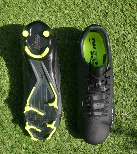 Chaussures foot nike air - chaussures,