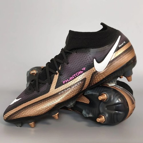 Chaussures football à - de,